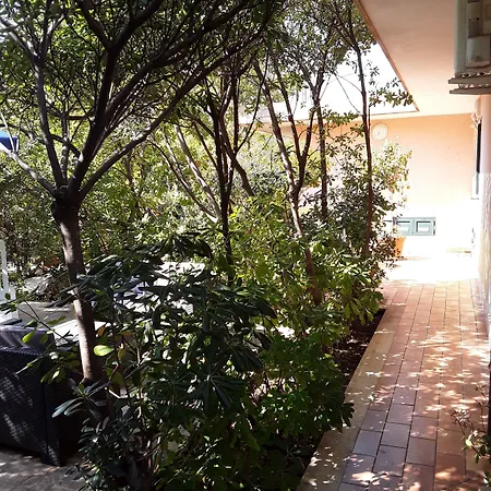Archegeta Bed & Breakfast 3*